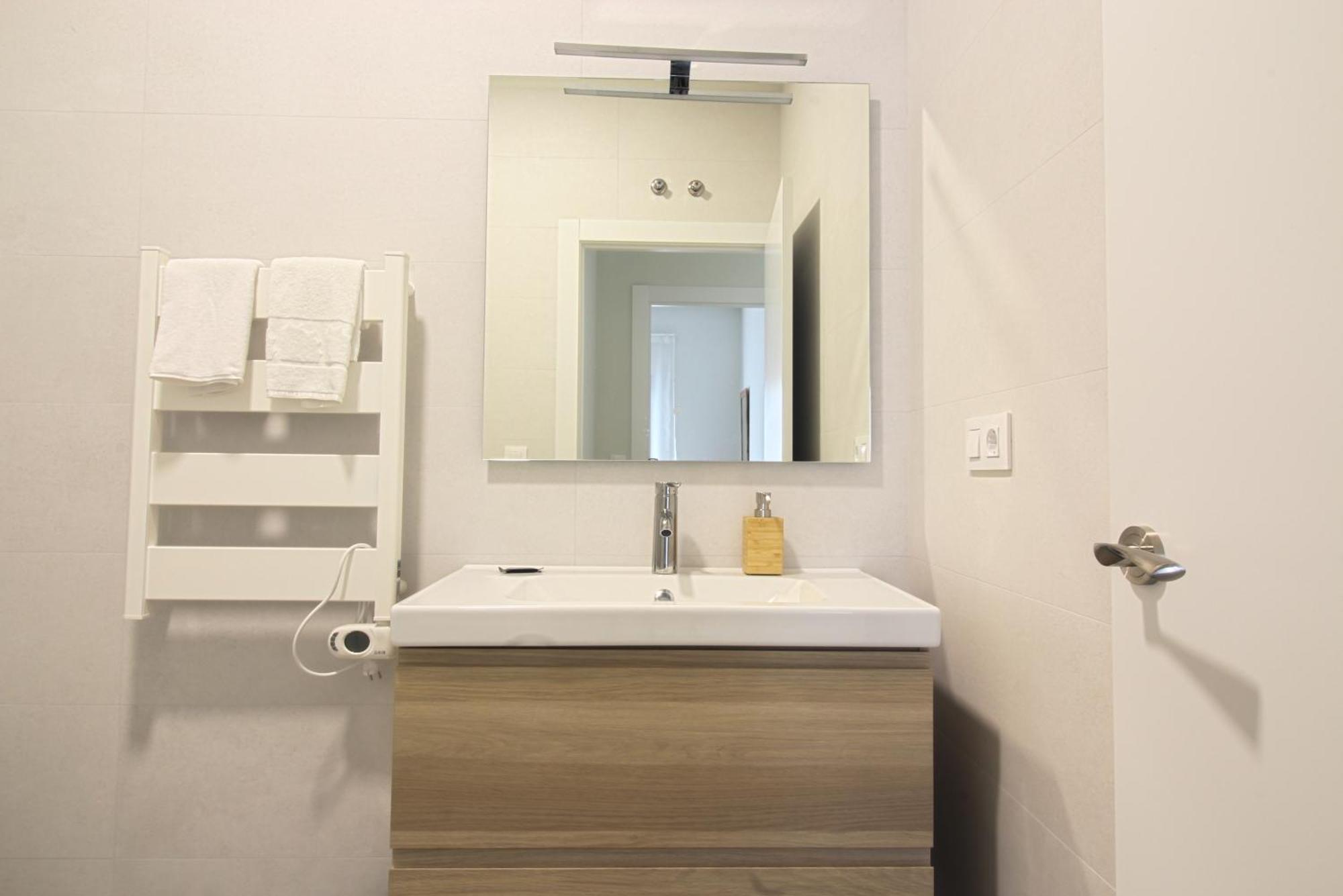Apartamentos Costa Meron San Vicente De La Barquera Extérieur photo