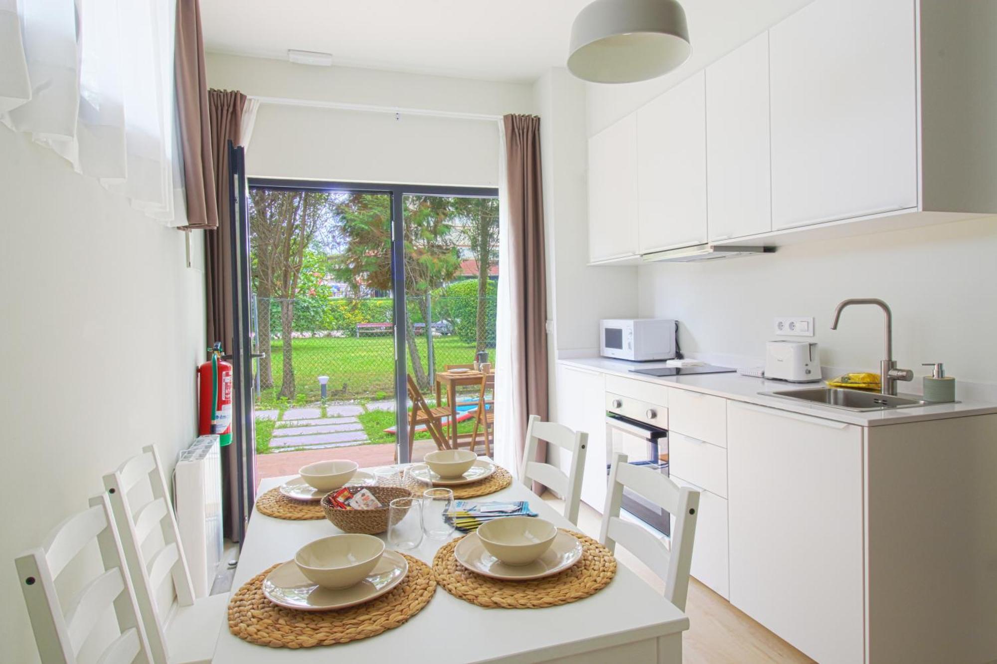 Apartamentos Costa Meron San Vicente De La Barquera Extérieur photo